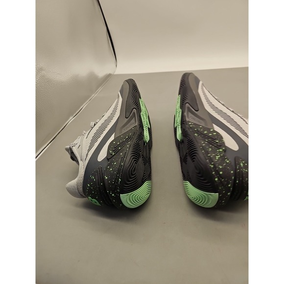 Mens Size 7.5 - new balance two wxy‎ v5 Grey Basketball Shoes New main image 4